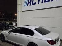 Używany BMW 750 2011 Biały Sedan/Limuzyna