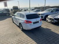 używany Peugeot 308 1.2dm 130KM 2019r. 66 450km