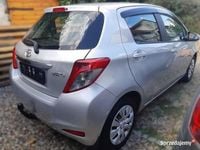 Używany Toyota Yaris 2013 Srebrny Hatchback