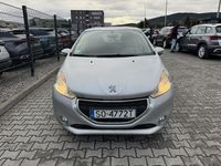 Używany Peugeot 208 70 KM (51 kW) 2015 Srebrny Hatchback