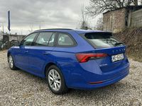 Używany Skoda Octavia 110 KM (80 kW) 2022 Niebieski Kombi