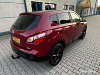 Używany Nissan Qashqai 110 KM (80 kW) 2011 Bordowy SUV