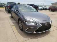 używany Lexus ES350 3.5dm 302KM 2019r. 54 000km