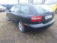 używany Volvo V40 0dm 2001r. 301 000km