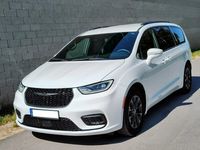 Używany Chrysler Pacifica 286 KM (210 kW) 2022 Biały SUV