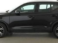 Używany Volvo XC40 Momentum 163 KM (119 kW) 2019 Czarny SUV
