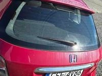 Używany Honda Civic 90 KM (66 kW) 2004 Czerwony Hatchback