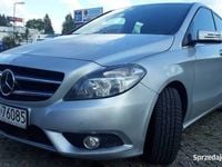 Używany Mercedes A180 2012 Srebrny Kombi