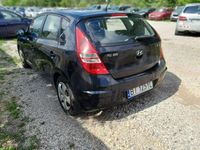 używany Hyundai i30 1.4dm 90KM 2006r. 231 654km