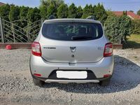 Używany Dacia Sandero Stepway 90 KM (66 kW) 2014 Srebrny Hatchback