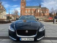 Używany Jaguar XF 180 KM (132 kW) 2018 Czarny Sedan/Limuzyna