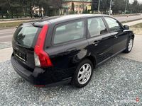 Używany Volvo V50 100 KM (73 kW) 2007 Czarny Kombi