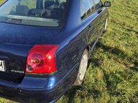 używany Toyota Avensis 