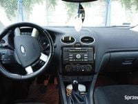 Używany Ford Focus 2005 Granatowy Kombi