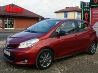 Używany Toyota Yaris 90 KM (66 kW) 2013 Czerwony Hatchback