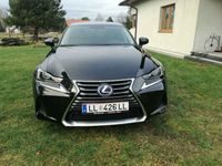 używany Lexus IS300h 