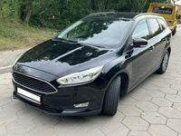 Używany Ford Focus 120 KM (88 kW) 2016 Czarny (metalik) Sedan/Limuzyna