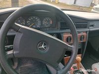 używany Mercedes 190 