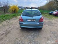 używany Nissan Almera 