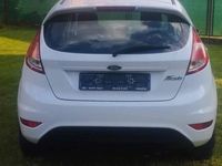 Używany Ford Fiesta 2015 Biały Hatchback