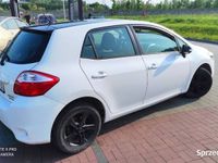 używany Toyota Auris 2.0 D4D Lift / Klimatyzacja/ Tempomat/