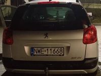 Używany Peugeot 207 2008 Srebrny Sedan/Limuzyna