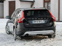 Używany Volvo V60 R-Design 163 KM (119 kW) 2012 Czarny Kombi