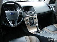 używany Volvo XC60 2dm 150KM 2017r. 247 000km