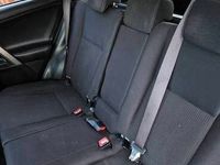 używany Toyota RAV4 2.0 Benzyna 4×4 Salon Polska Biała Perła Skrzynia Manualna