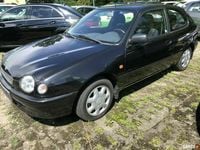 Używany Toyota Corolla 1999 Czarny Hatchback