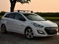 Używany Hyundai i30 135 KM (99 kW) 2014 Biały (metalik) Hatchback