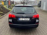 używany Opel Astra SportsTourer 1.7cdti