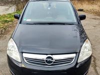 używany Opel Zafira z LPG 7 osobowy