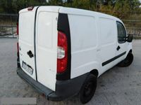 używany Fiat Doblò 1.3dm 90KM 2005r. 245 600km