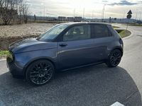 Używany Honda e 114 kW (156 KM) 2022 Szary (metalik, perła) Hatchback