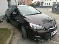 używany Opel Astra 1.4dm 140KM 2013r. 112 000km