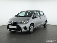 Używany Toyota Yaris 69 KM (50 kW) 2015 Srebrny Hatchback