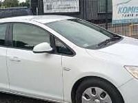 Używany Opel Astra 110 KM (80 kW) 2010 Inny kolor Sedan/Limuzyna