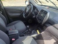 używany Toyota RAV4 2004r.