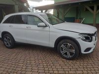 Używany Mercedes GLC300 2018 Biały SUV