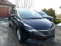 Używany Opel Zafira Edition 130 KM (95 kW) 2018 Czarny (metalik) Minivan