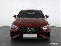 Używany Mercedes CLA200 163 KM (119 kW) 2023 Czerwony Sedan/Limuzyna