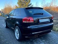 używany Audi A3 A3 3-drzwiowe 8P 2.0 TDI 140KM S line Sportpaket plus Bose Xe…