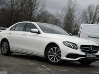 używany Mercedes E220 2dm 184KM 2019r. 75 000km