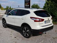 używany Nissan Qashqai 1.6dm 130KM 2015r. 125 000km