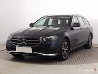 Używany Mercedes E220 194 KM (142 kW) 2021 Niebieski Kombi