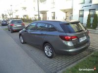 używany Opel Astra jak nowa