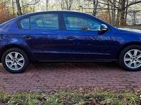 Używany VW Passat 2009 Niebieski Sedan/Limuzyna