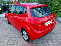 Używany Kia Venga 90 KM (66 kW) 2010 Czerwony (metalik) Hatchback
