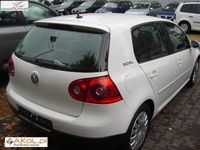 używany VW Golf V 1.9dm 90KM 2008r. 110 000km